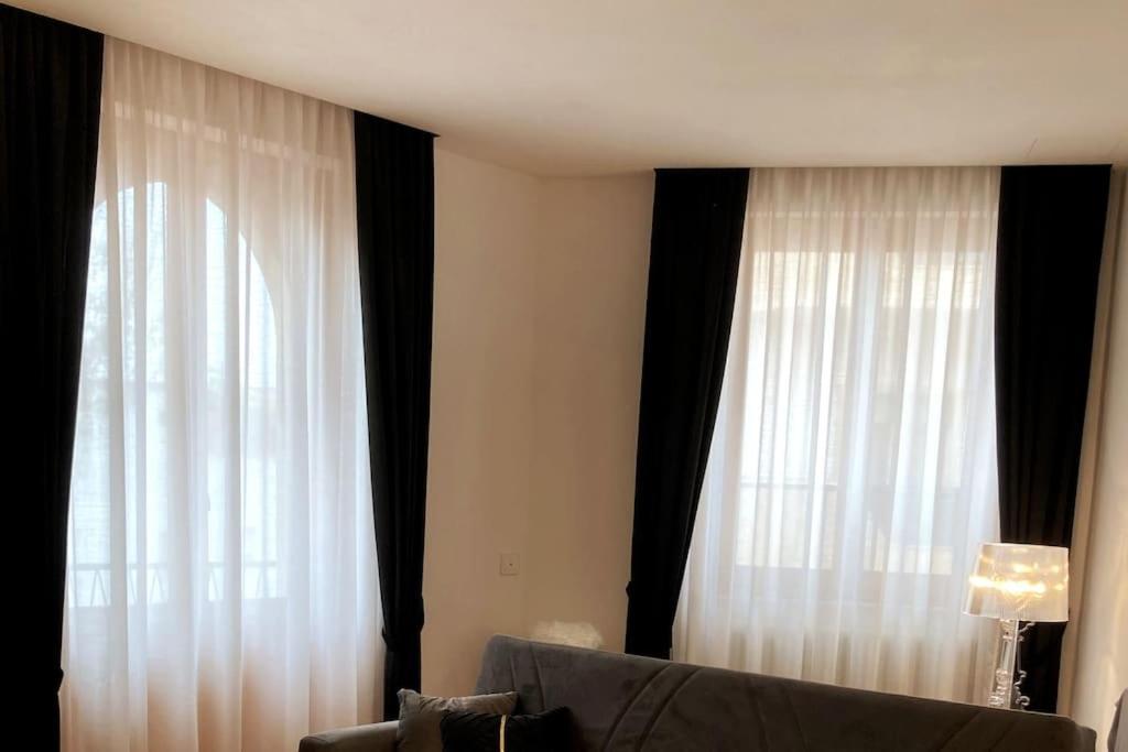 Thesan Lodge, Chic & Modern Design Apartment Гросето Екстериор снимка