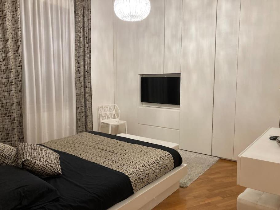 Thesan Lodge, Chic & Modern Design Apartment Гросето Екстериор снимка